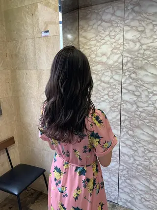 セミロング カラー 🌟小顔レイヤー× 赤み消し透明感カラーのヘアスタイル