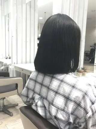ミディアム 佐々木 浩之のヘアスタイル