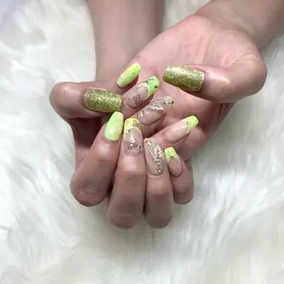 ネイル R nailのネイルデザイン