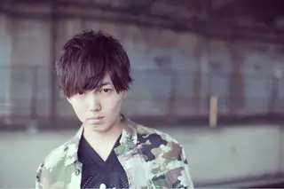 ミディアム カラー メンズ メンズヘア特化 崎田 成人のヘアスタイル