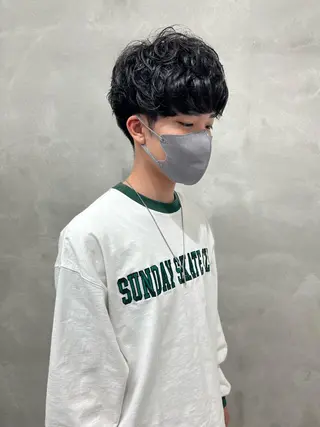 ショート パーマ メンズ 村山 豪歩のヘアスタイル