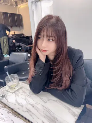 ロング カラー 🩷色気可愛い🩷 透明感カラー🩷のヘアスタイル