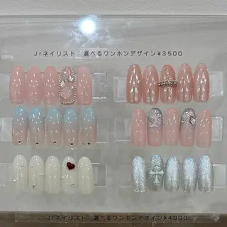 ネイル Rine 放出 (リネ)のネイルデザイン