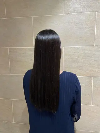 ロング 武井 哉子のヘアスタイル