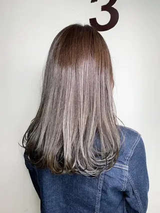 セミロング カラー ネイル パーマ マツエク・マツパ ヘアアレンジ メンズ キッズ 新宿駅近♡友達とOK 🦋W -ワット -のヘアスタイル