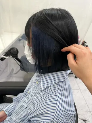 ショート 寒色＆ブリーチ特化 寒色MiOのヘアスタイル