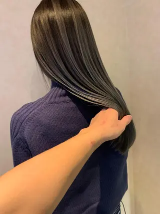 ロング Lit.豊橋 夏目のヘアスタイル