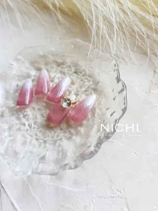ネイル NICHI nail salon & school所属・NICHI 田所梨英のネイルデザイン