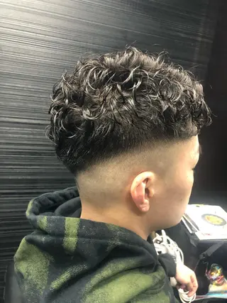 ショート パーマ 山本 雅由のヘアスタイル
