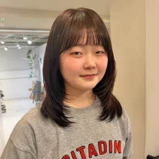 ミディアム カラー SAKI 新宿のヘアスタイル