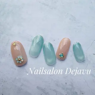 ネイル Nail salon Dejavu 🌿のネイルデザイン