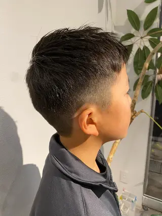 ショート 大西 完弥のヘアスタイル