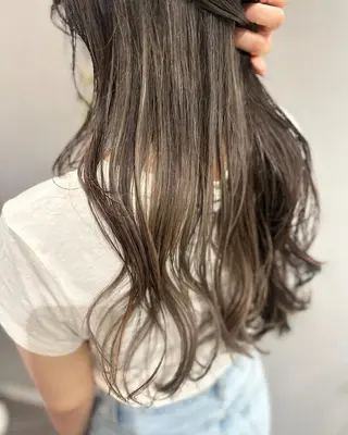 ロング カラー K Harukaのヘアスタイル