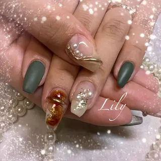 ネイル Lily*nail 🌻Mii🌻のネイルデザイン