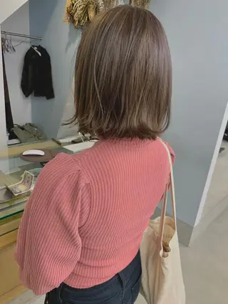 ミディアム カラー leben serikaのヘアスタイル