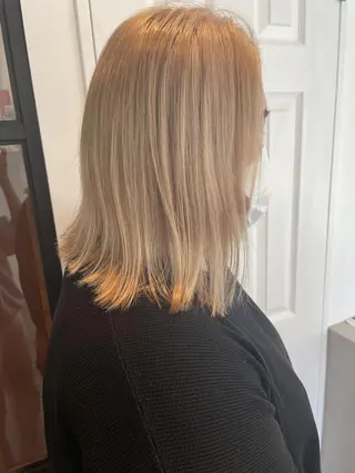 ミディアム カラー CEINE PATHのヘアスタイル
