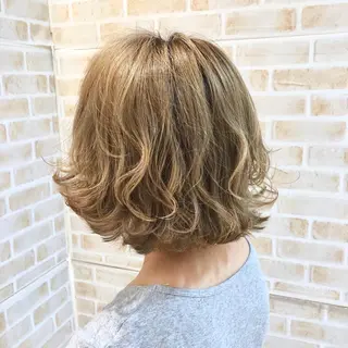 ショート カラー 🌈ぷる艶カラー🌈 髪質改善👑柳沼尚貴のヘアスタイル