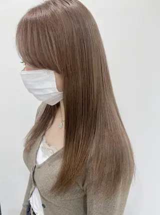ロング カラー 小顔レイヤー/ ベージュ🤍Rieのヘアスタイル