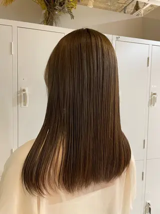 ミディアム 透明感ベージュカラー yumekaのヘアスタイル