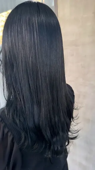 セミロング カラー Mayuka 🩶のヘアスタイル