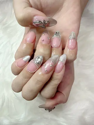 ネイル M Hのネイルデザイン