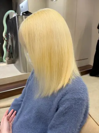 ミディアム 💛透明感ハイトーン /ブリーチ縮毛💛のヘアスタイル