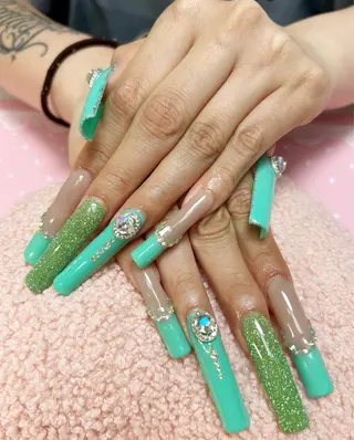 ネイル ＧＬAD グラットのネイルデザイン