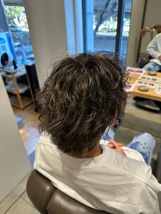 カラー unique 松原吹季のヘアスタイル