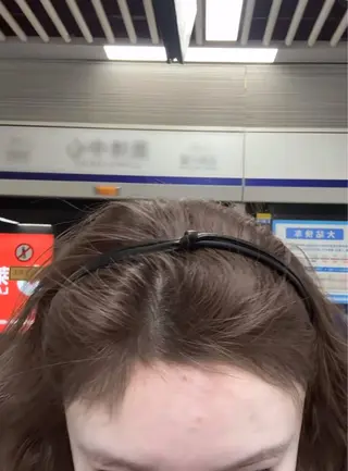 ロング 韓国風レイヤーカラー ライムのヘアスタイル