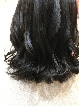 ミディアム カラー 吉原 雪乃のヘアスタイル