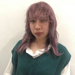 ミディアム サイレント美容師 アイリィのヘアスタイル