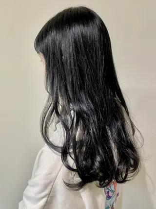 カラー 美髪 カラーリストのヘアスタイル