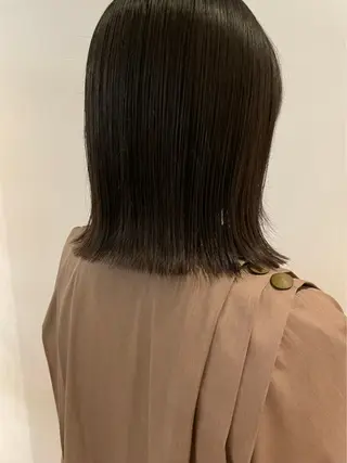 セミロング 須藤 優真 切りっぱなしボブのヘアスタイル