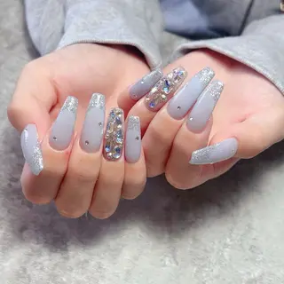 セミロング めぐみのネイルサロン スタッフ練習のネイルデザイン