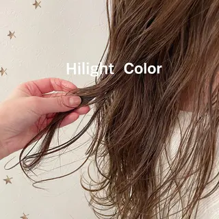 ロング カラー 市川 千夏のヘアスタイル