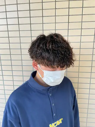 ショート カラー パーマ ヘアアレンジ メンズ アイブロウ スパイキー/フェザー /波巻き/かいとのヘアスタイル