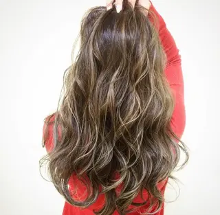 ロング カラー 髪質改善サロン 心斎橋ARCHEのヘアスタイル
