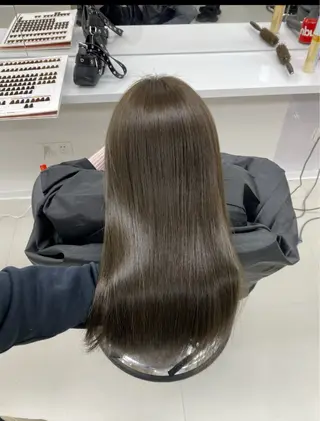 カラー 韓国風レイヤーカラー ライムのヘアスタイル