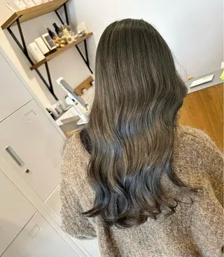 カラー 和田 紗弥香のヘアスタイル