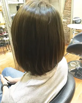 ショート カラー クラッチムク博多小川 旭のヘアスタイル