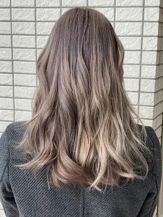 ロング Mika Haraguchiのヘアスタイル