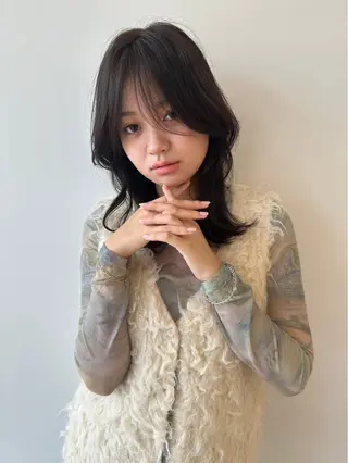 ミディアム ⋆꙳ yui ‎𖤐 ̖́-‬のヘアスタイル