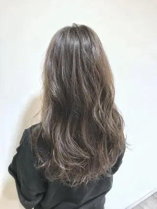 ロング カラー Miru by INCE HAIRのヘアスタイル