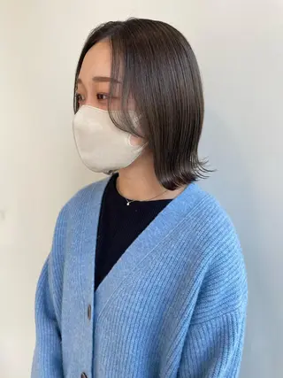 ミディアム カラー 山口 莉奈のヘアスタイル