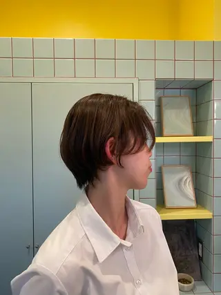 ショート トクザト アイニのヘアスタイル