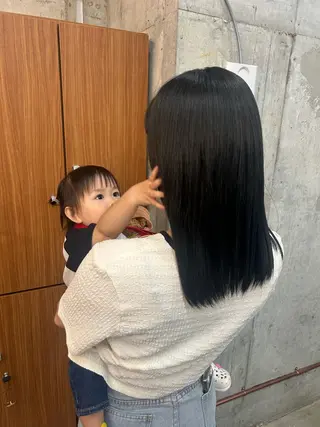 セミロング カラー 顔周りレイヤー/ ふわあいりのヘアスタイル