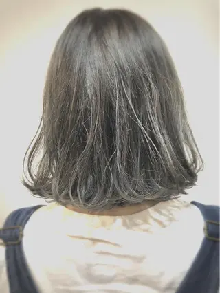 ミディアム カラー 女性指名人気no.1 尾崎のヘアスタイル