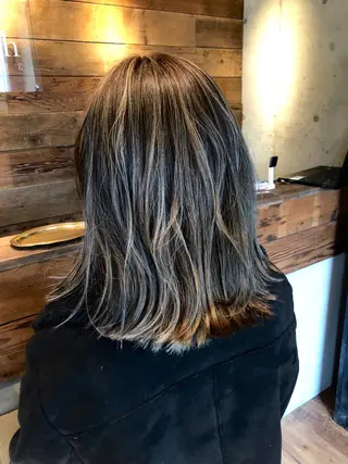 ミディアム カラー 山村 直哉のヘアスタイル