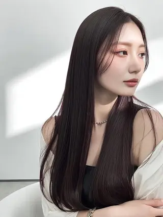 ロング 砂澤 瞳のヘアスタイル