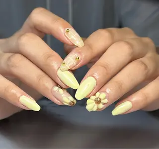 ネイル 新山 聖のネイルデザイン